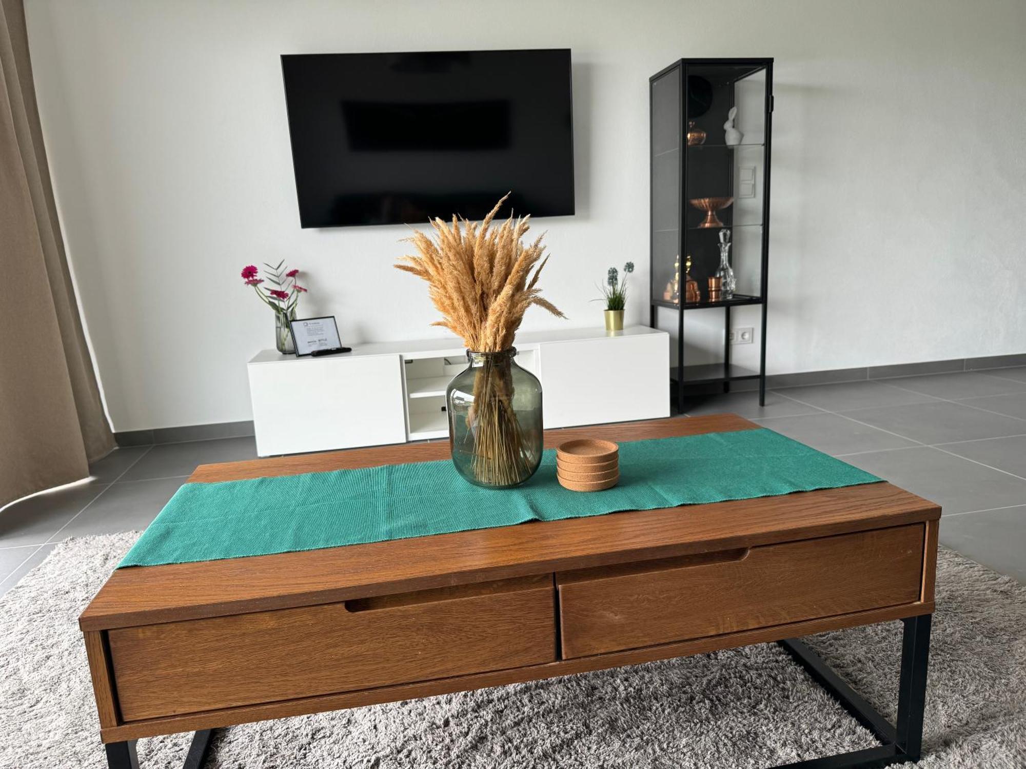 Modern & Grosszuegig! Ideal Fuer Familie & Arbeit Linden  Ngoại thất bức ảnh